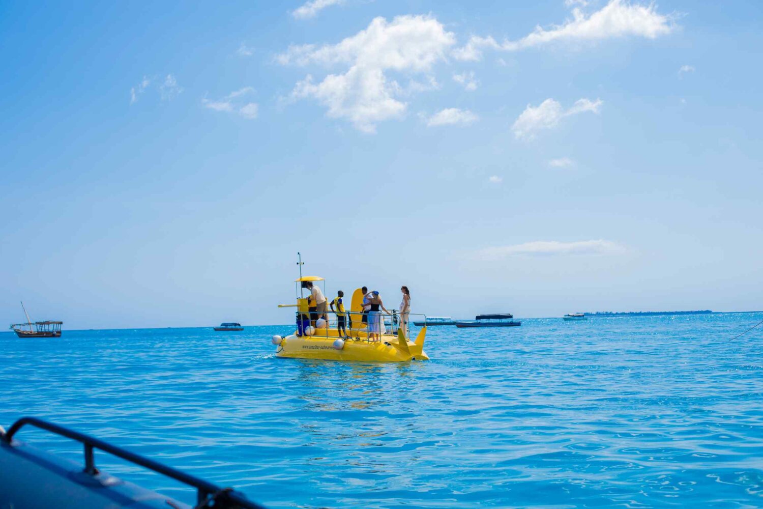 Semi-submarine Tour Zanzibar, Tanzania